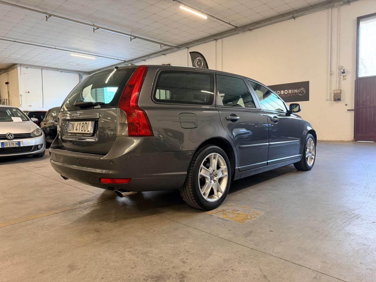 Volvo V50 2.4 D5 cat Momentum