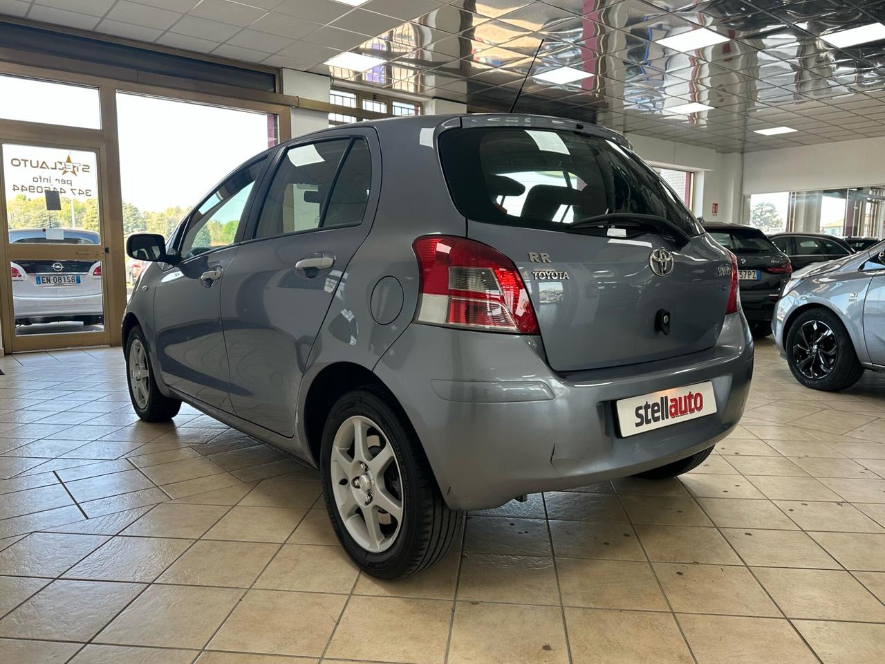 Toyota Yaris 1.0 5 porte