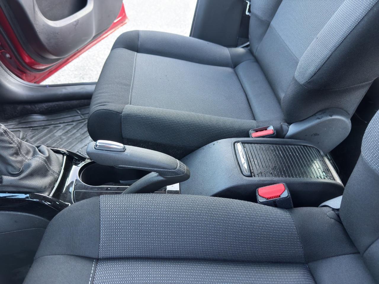 Citroen C3 Aircross CINGHIA APPENA FATTA-1.2 BICOLOR PURETECH SHINE PACK 110 CV-CERCHI 17-SENSORI-NAVI-CRUISE-