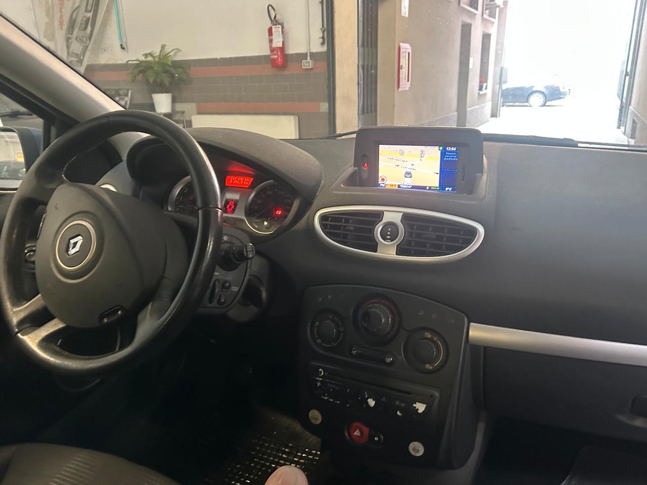 Renault Clio 1.2 16V SporTour Dynamique