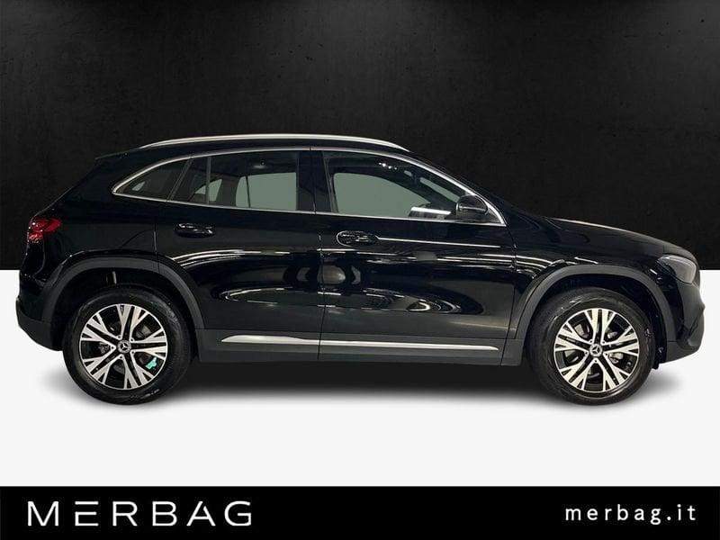 Mercedes-Benz GLA 180 d Automatic Business Extra