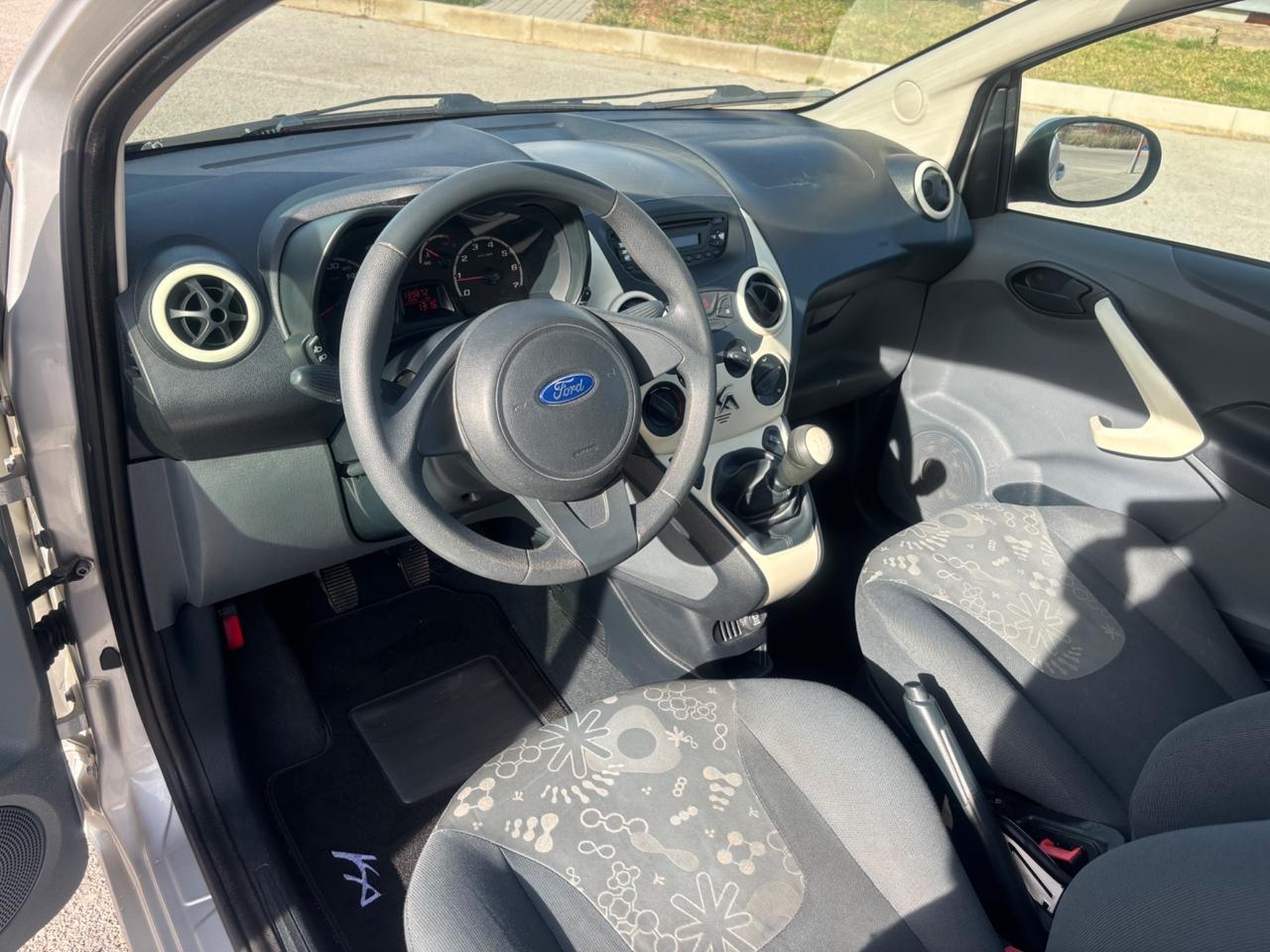 Ford Ka 1.3 TDCi 75CV Titanium