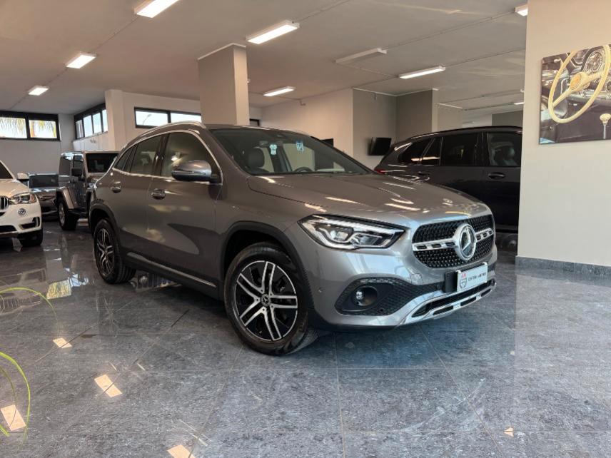Mercedes GLA 200 d Sport Plus auto Luci Soffuse Cockpit