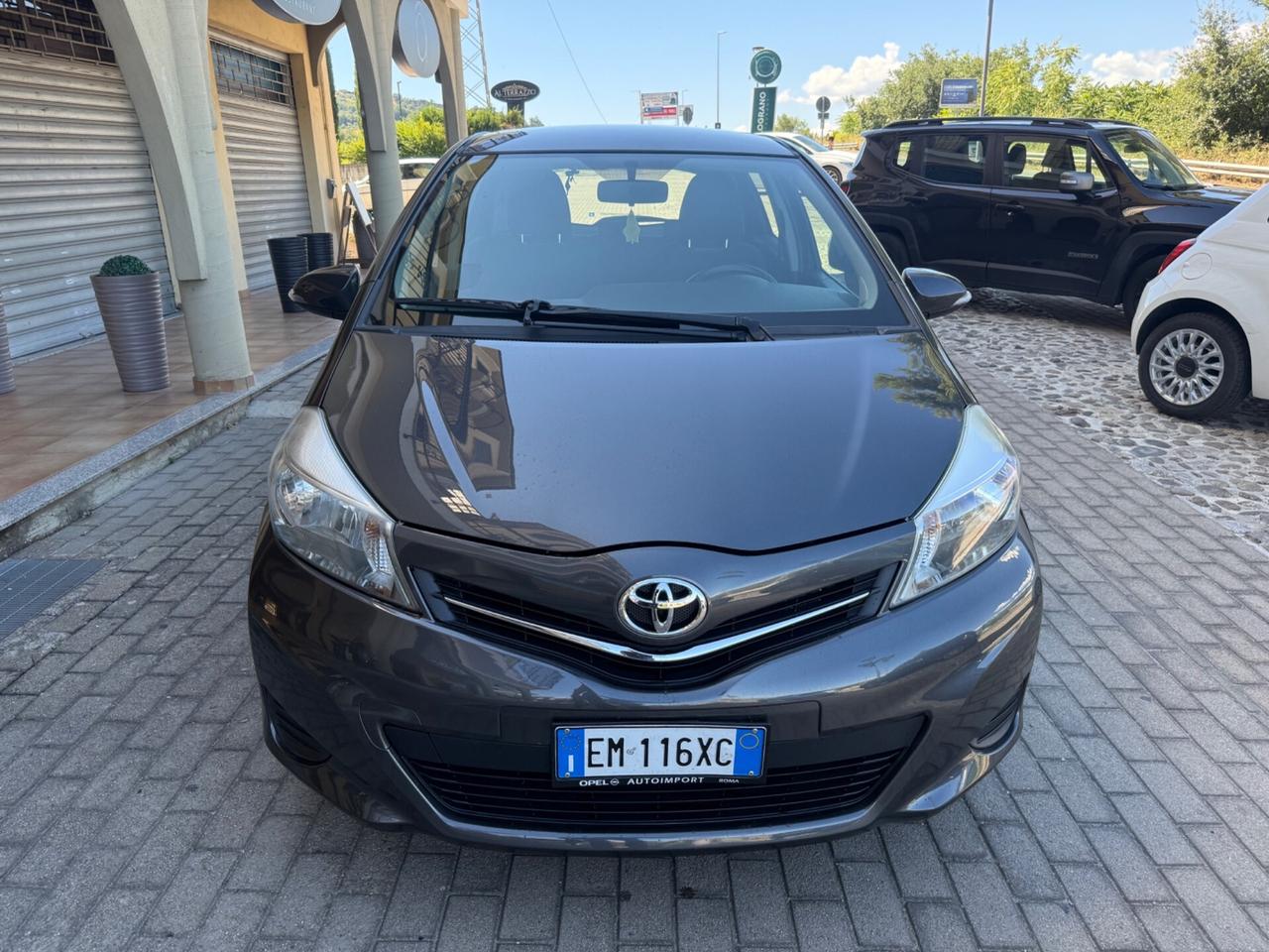 Toyota Yaris 1.0 5 porte neopatentati
