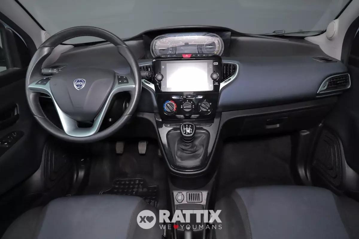 Lancia Ypsilon 1.0 Firefly Hybrid 70CV Platino