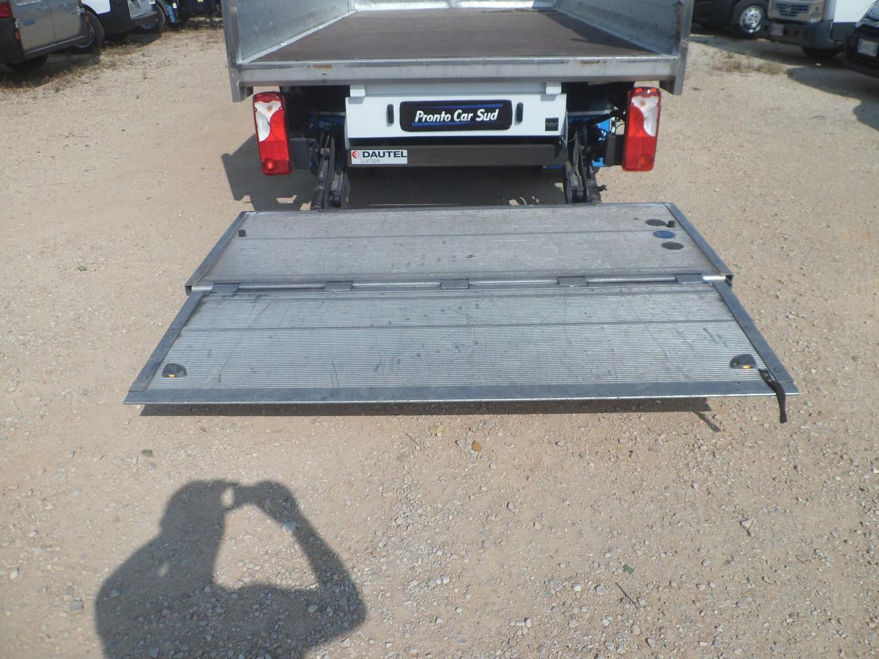 Mercedes-benz Sprinter cassone fisso con pedana