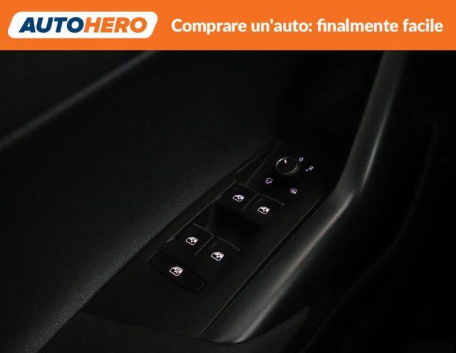 VOLKSWAGEN Taigo 1.0 TSI 110 CV DSG R-Line