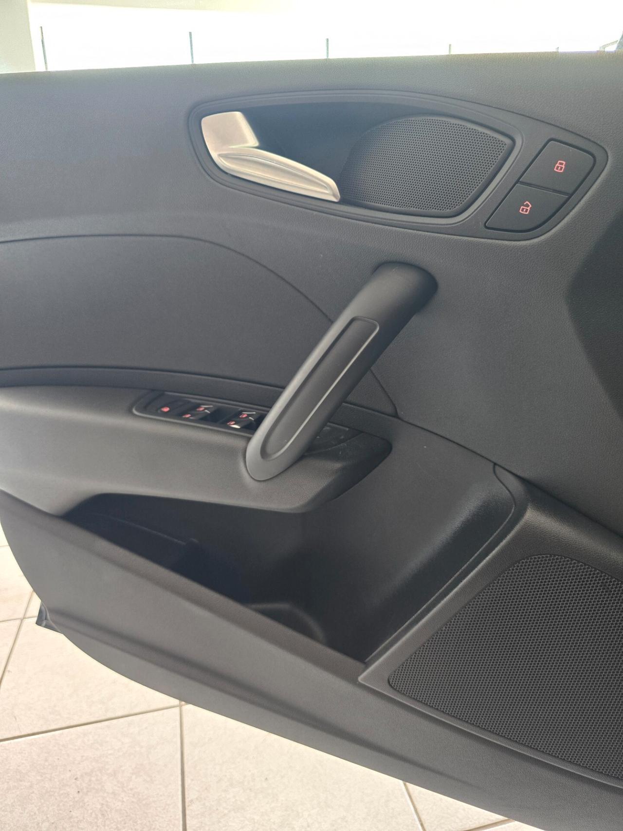 Audi A1 1.6 TDI 116 CV S tronic Design