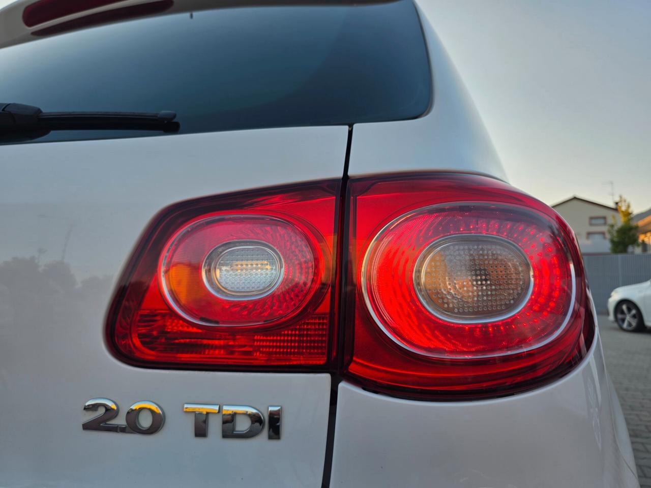 Volkswagen Tiguan 2.0 TDI Sport perfetta e garantita 12M