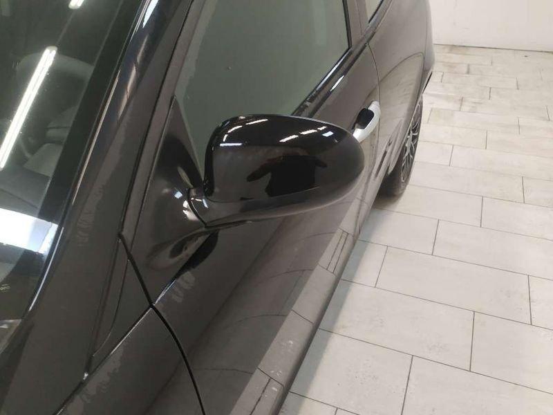 Lancia Ypsilon 1.0 firefly hybrid Platino s&s 70cv