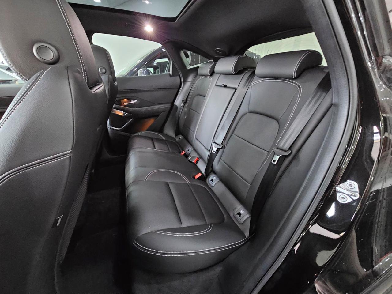 Jaguar E-Pace R-Dynamic SE Navi Camera Tetto C.20" RDynamic