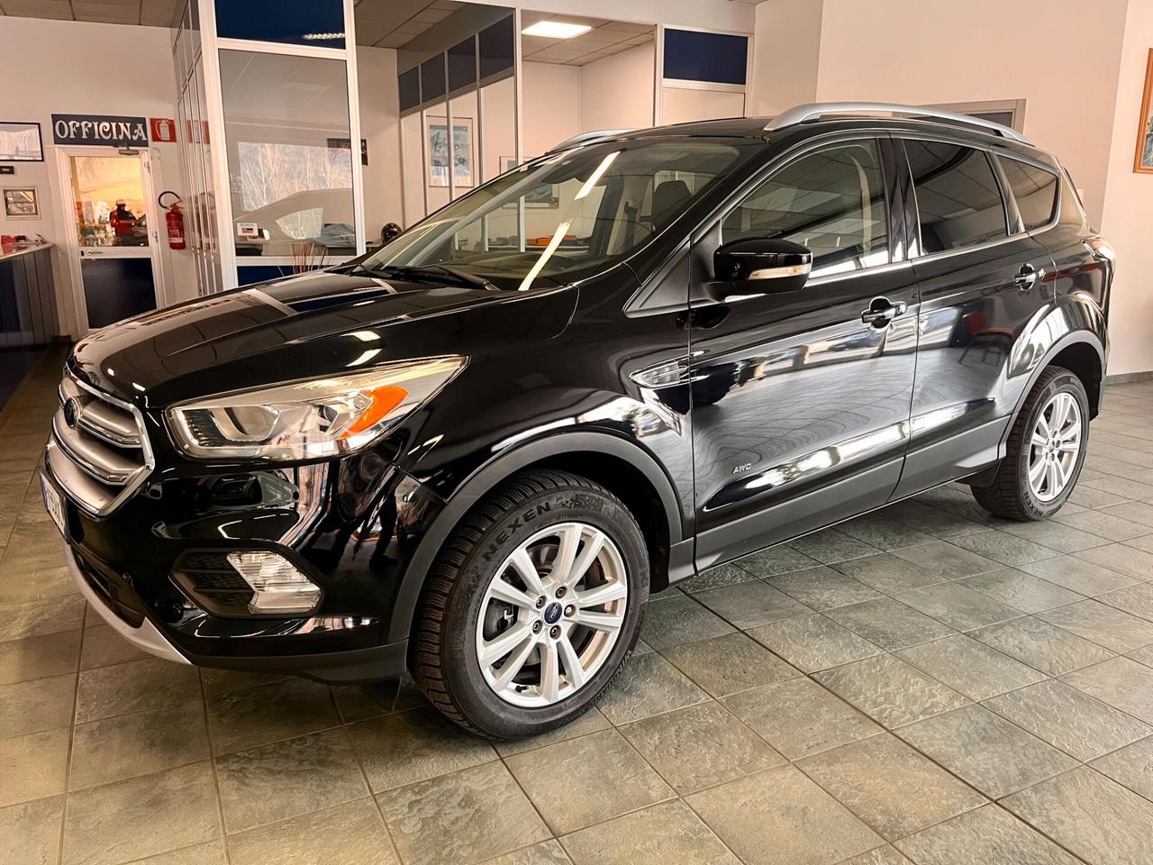 Ford Kuga 2.0 TDCI 150 CV S&S 4WD Titanium