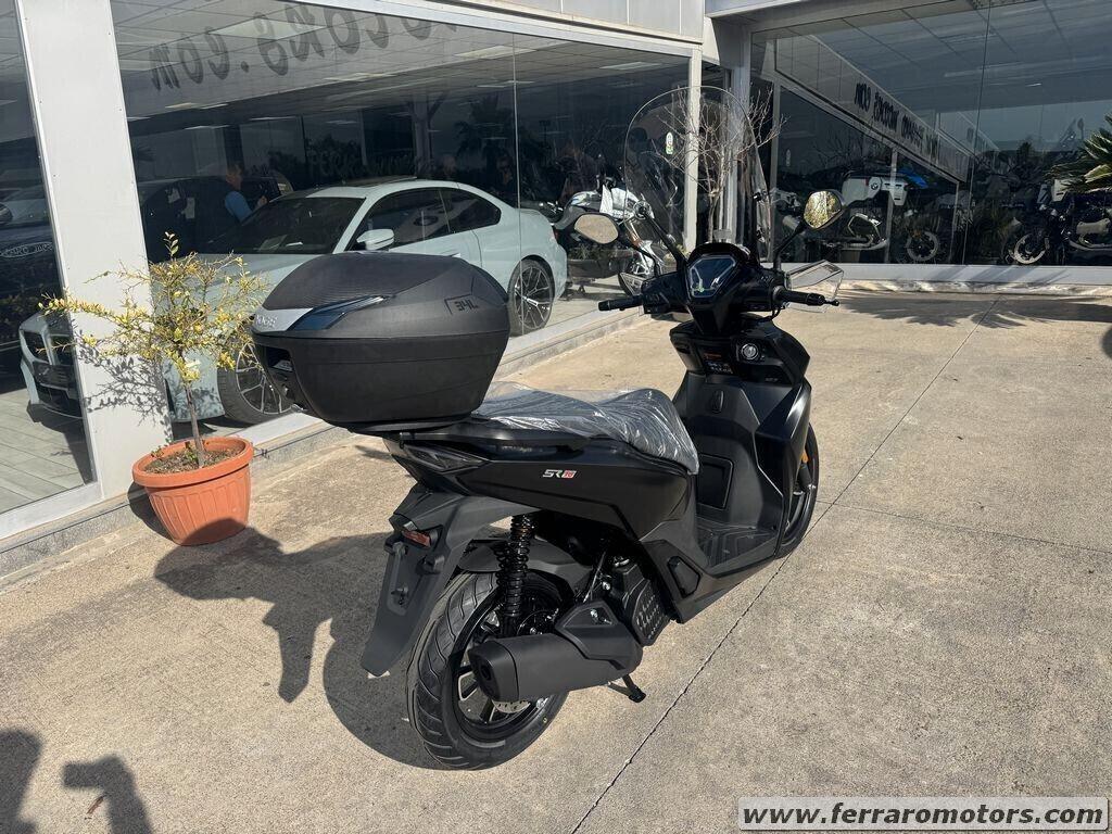 VOGE SR16 200 NUOVO PRONTA CONSEGNA A SOLI 28 EURO AL MESE