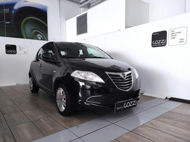 LANCIA Ypsilon 3ª serie - Ypsilon 1.2 69 CV 5 porte Silver