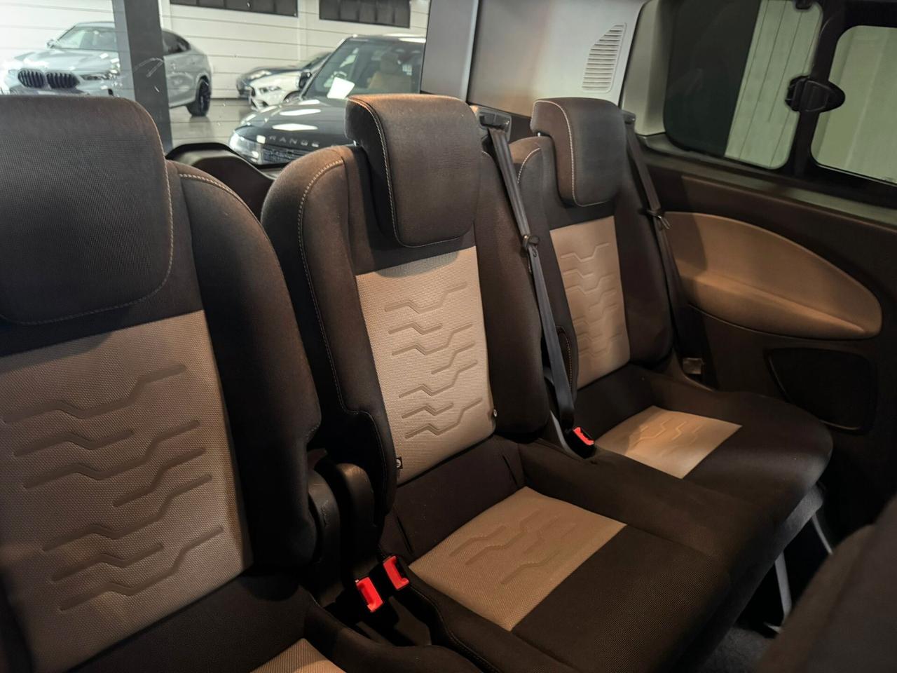 Ford Tourneo Custom 310 2.0 TDCi 130CV aut. PC Titanium