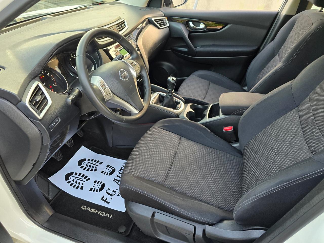 NISSAN QASHQAI RESTYLING CON SOLI 137.000KM NUOVA