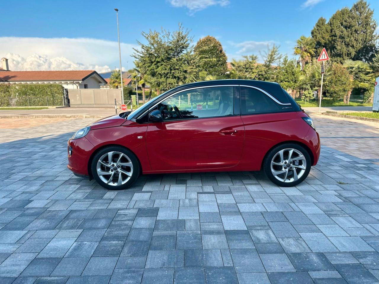 Opel Adam 1.4 87 CV White/Black Link