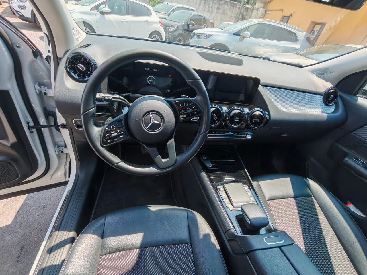 Mercedes-benz GLA 180 GLA 180 d Automatic Tetto apribile