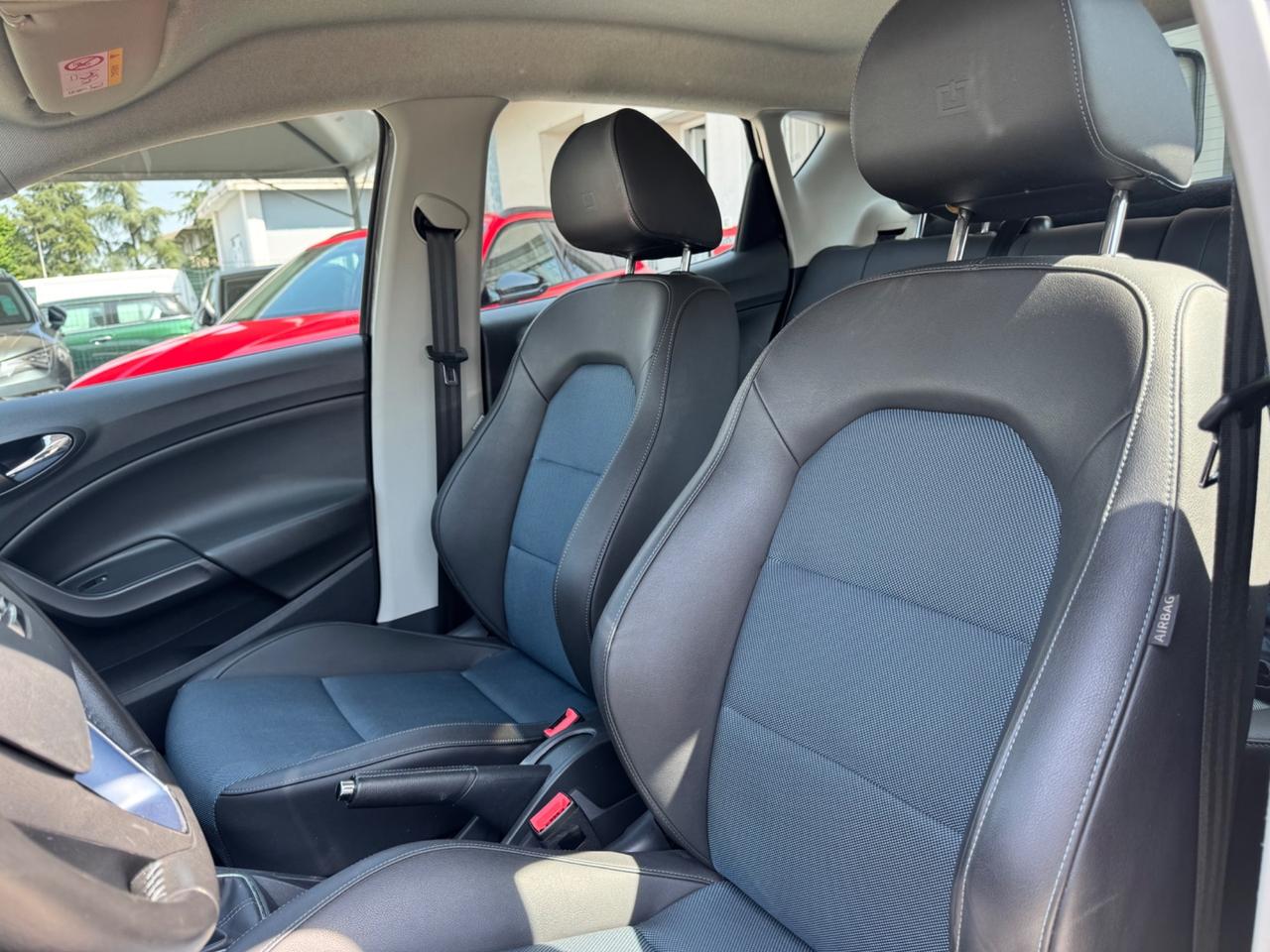 Seat Ibiza 1.4 TDI 90 CV CR 5p. Connect Grey