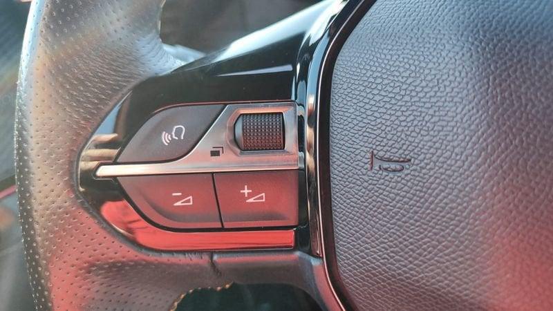 Peugeot 2008 2008 BlueHDi 110 S&S GT