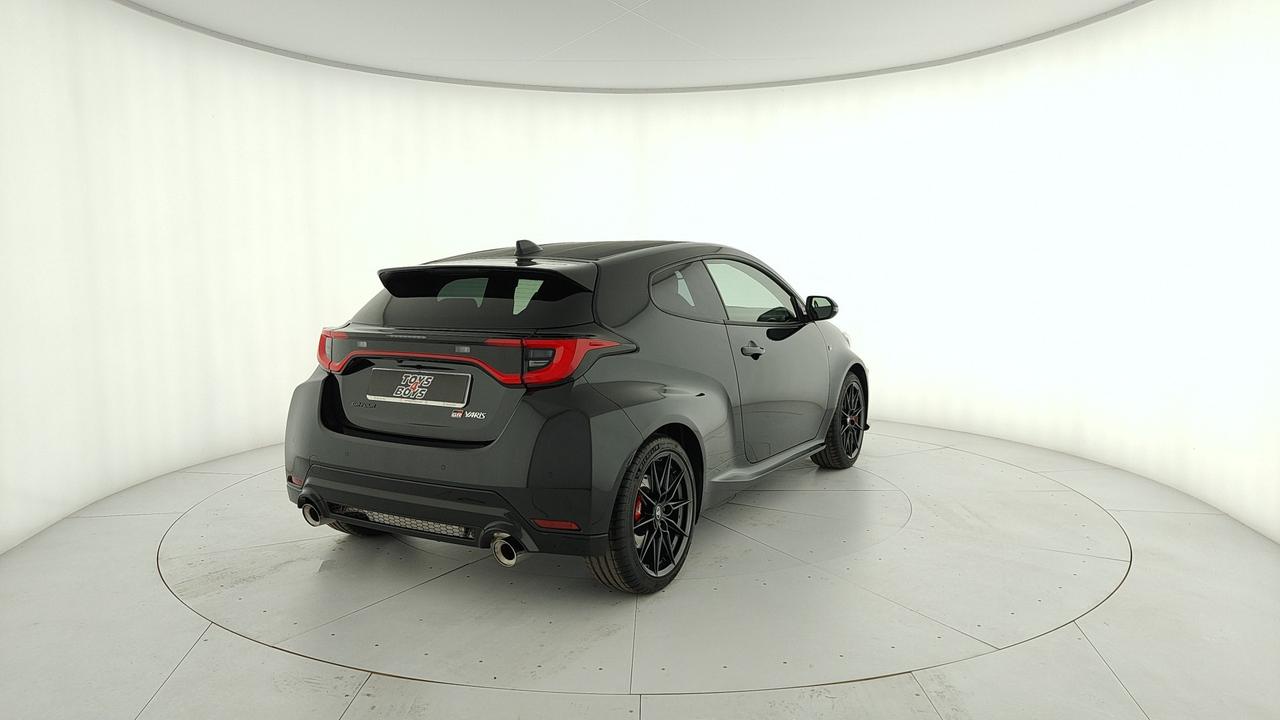 TOYOTA GR Yaris 1.6 Circuit dat-8