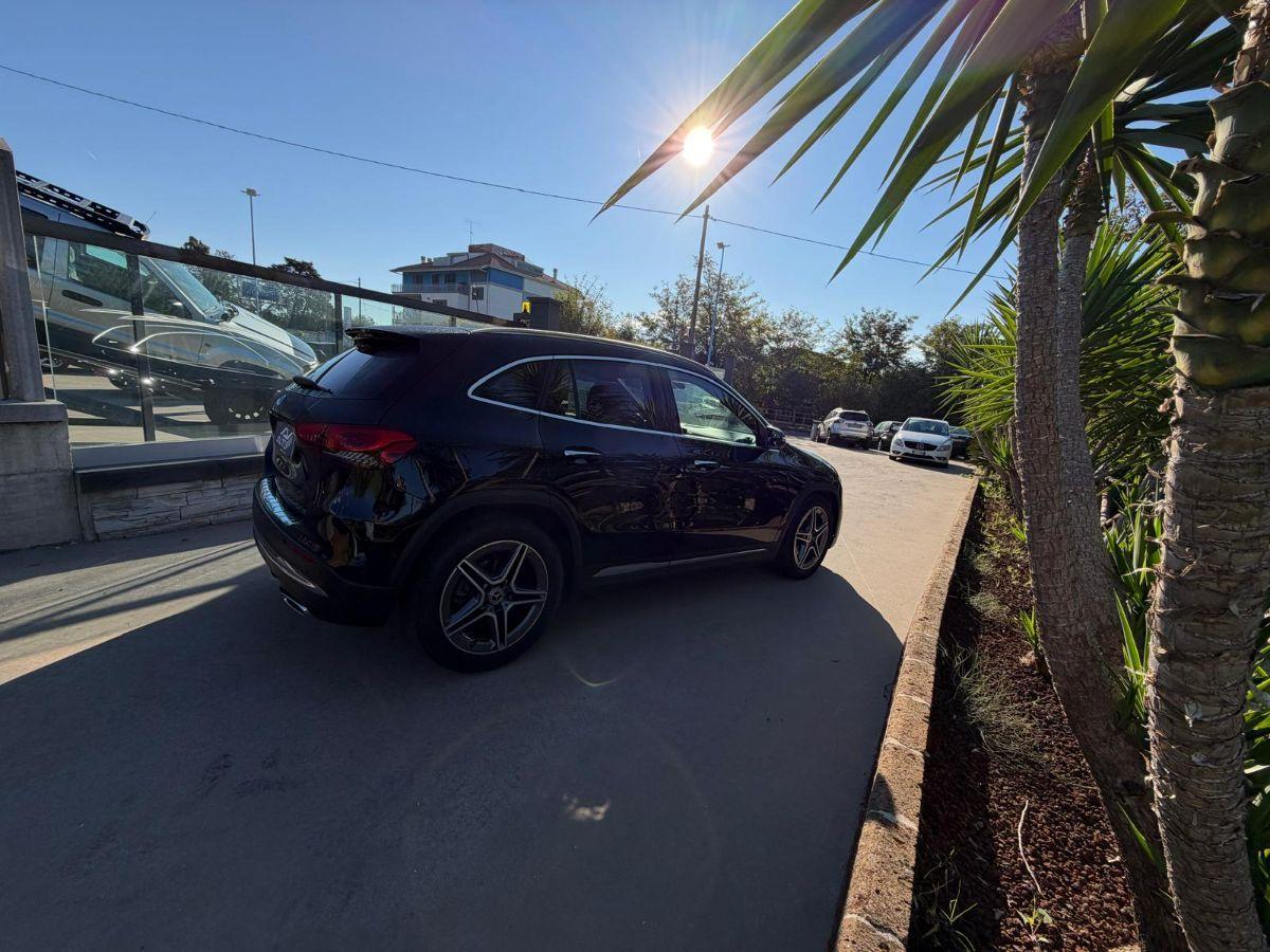 MERCEDES - Classe GLA - 200 d Automatic Premium