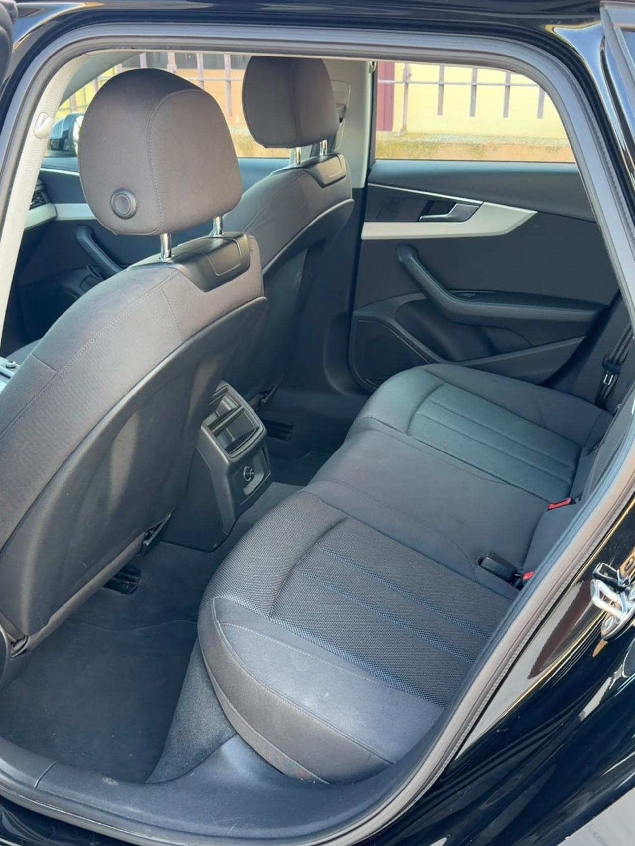 Audi A4 40 TDI S tronic