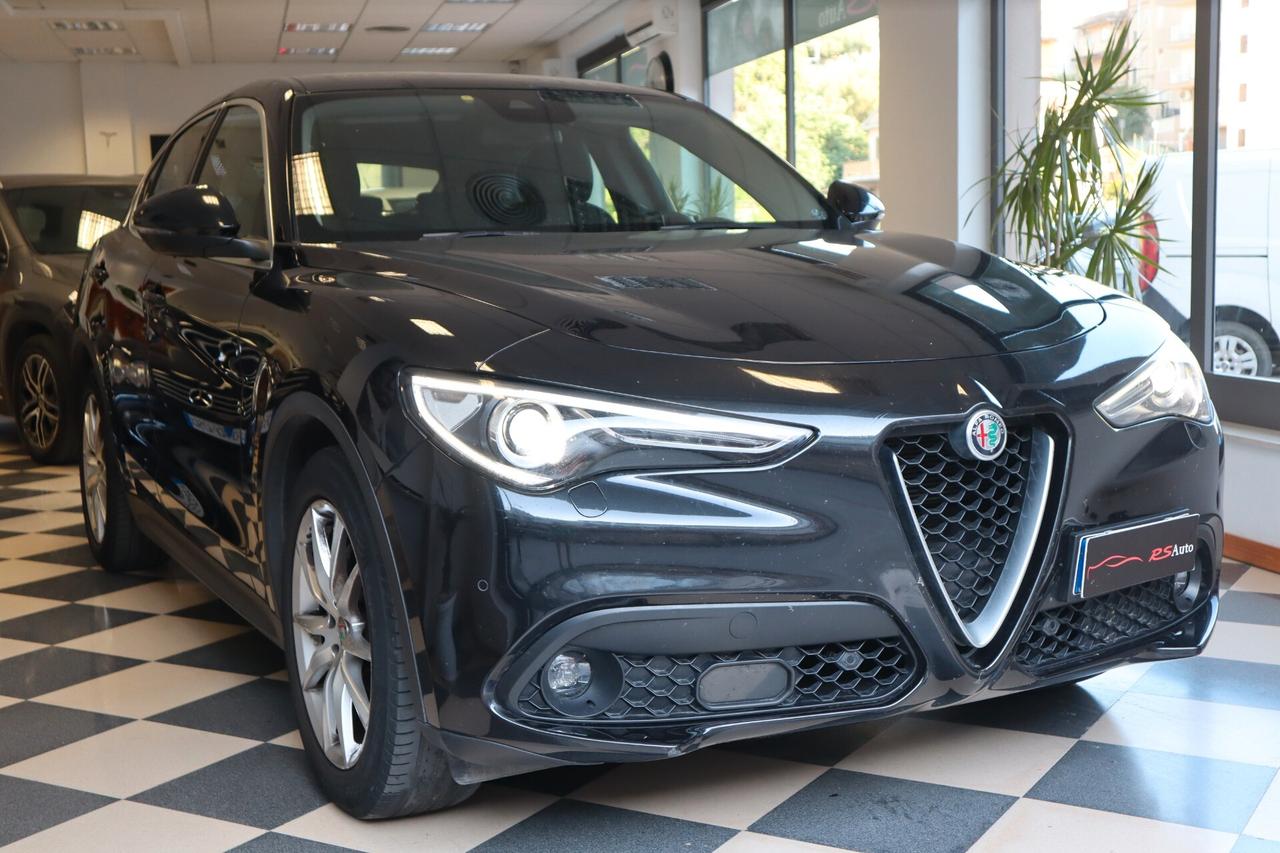 Alfa Romeo Stelvio 2.2 Turbodiesel 160 CV AT8 RWD Business