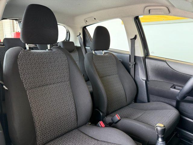 TOYOTA Yaris 1.0 5 porte Active NEOPATENTATI / PREZZO REALE
