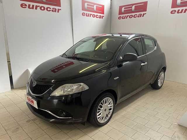 Lancia Ypsilon 1.2 69 CV 5 porte GPL Ecochic Gold