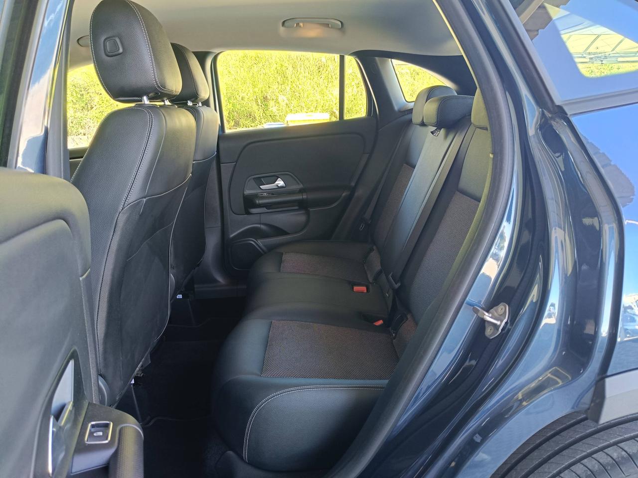 Mercedes-Benz GLA-H247 2020 - GLA 180 d Sport Plus auto