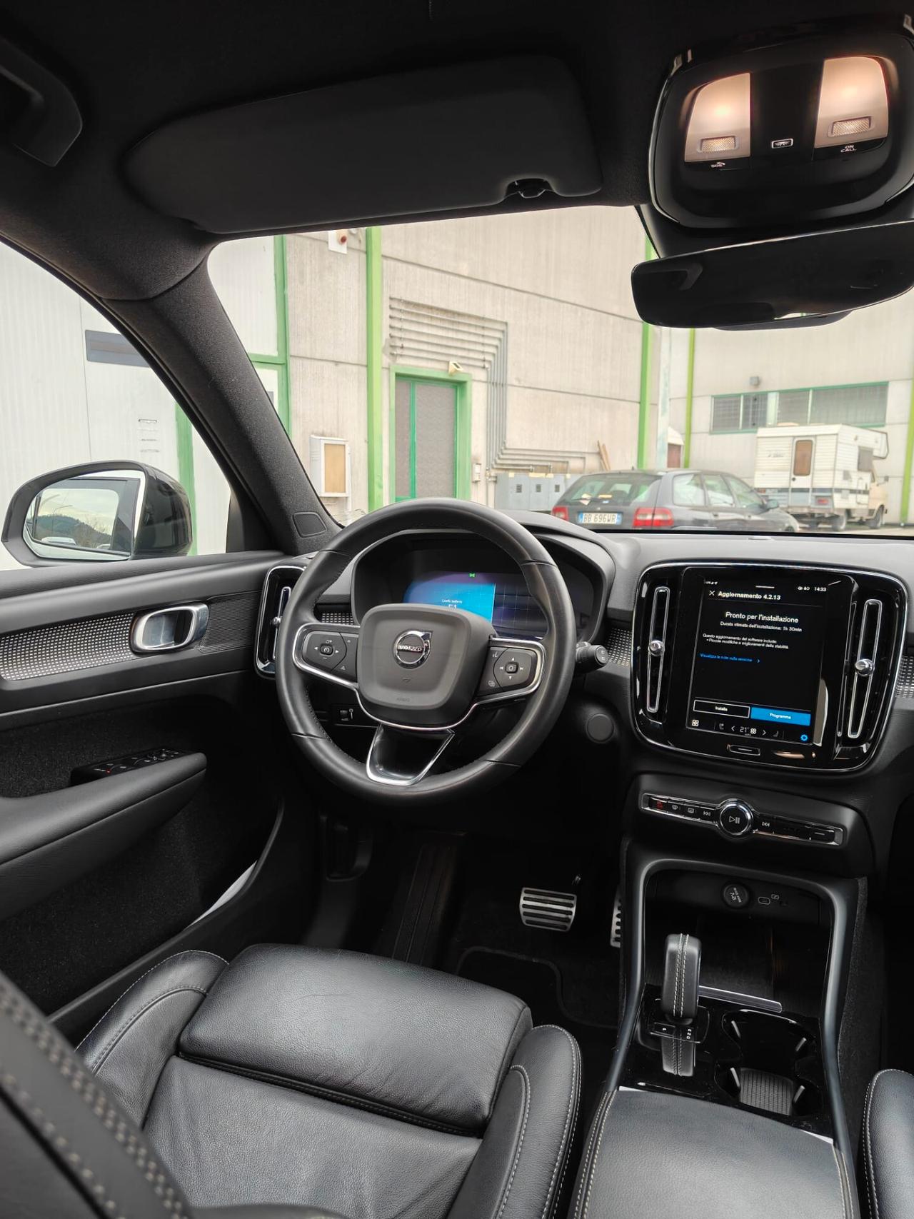 Volvo XC40 Recharge Pure Electric Twin Motor AWD Plus