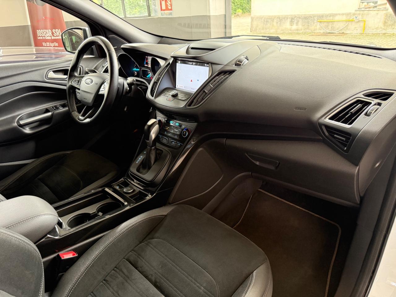 Ford Kuga 1.5 TDCI 120 CV S&S 2WD Powershift ST-Line