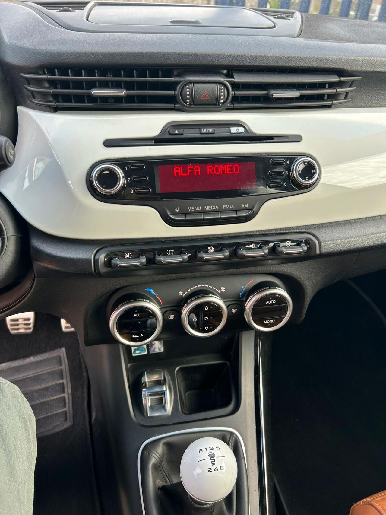 Alfa Romeo Giulietta 2.0 JTDm-2 140 CV Exclusive