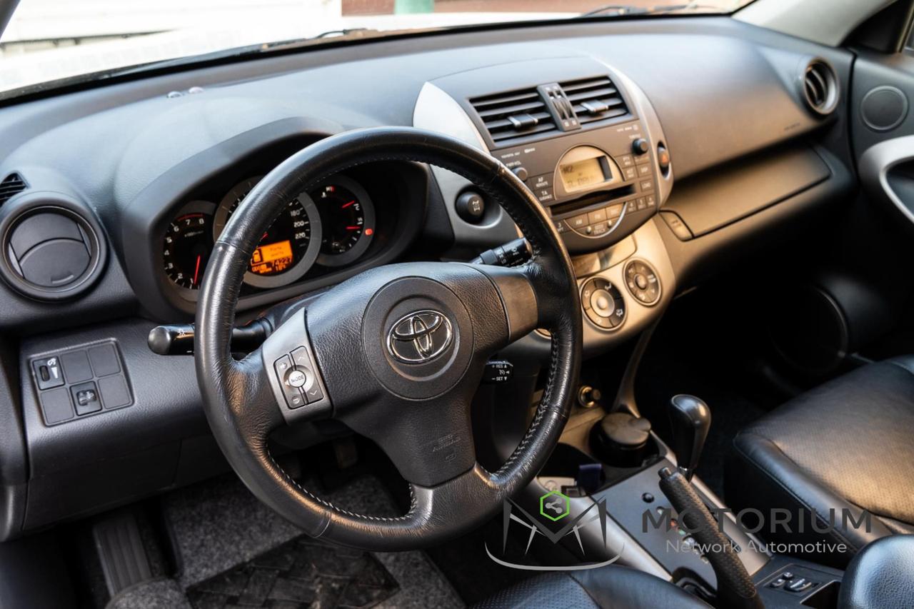 Toyota RAV4 2.0 VVT-i 16v Luxury - 74.000KM UNIPROPRIETARIO