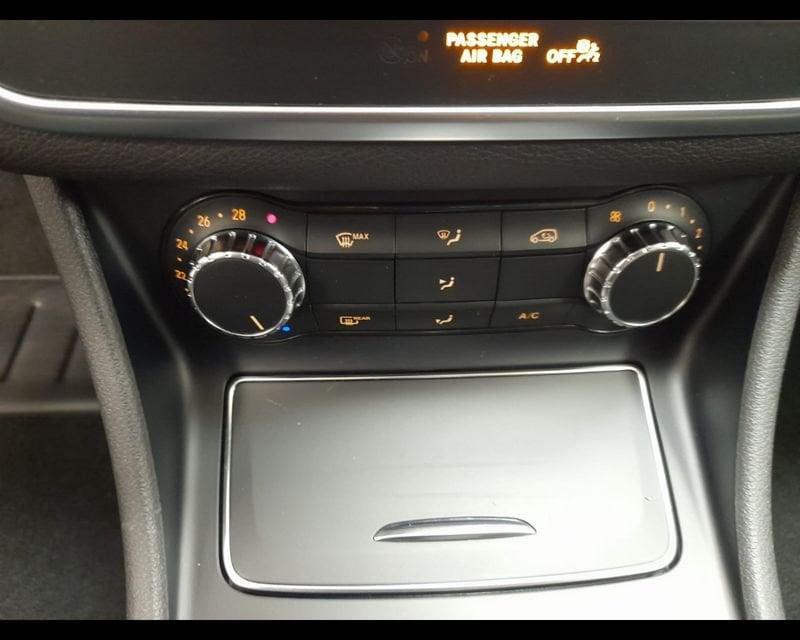 Mercedes-Benz CLA - C/X 117 Shooting Brake 180 d Sport FL