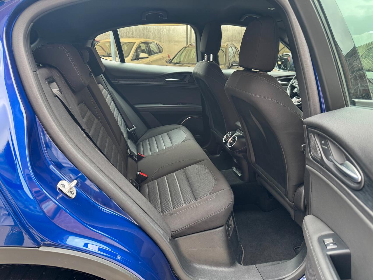 Alfa Romeo Stelvio 2.2 Turbodiesel 190 CV AT8 Q4 Business