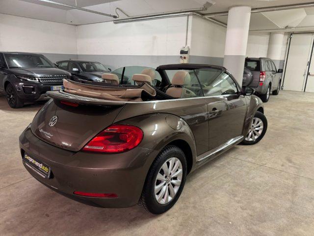 VOLKSWAGEN Maggiolino Cabrio 2.0 TDI DSG Design BlueMotion Technology