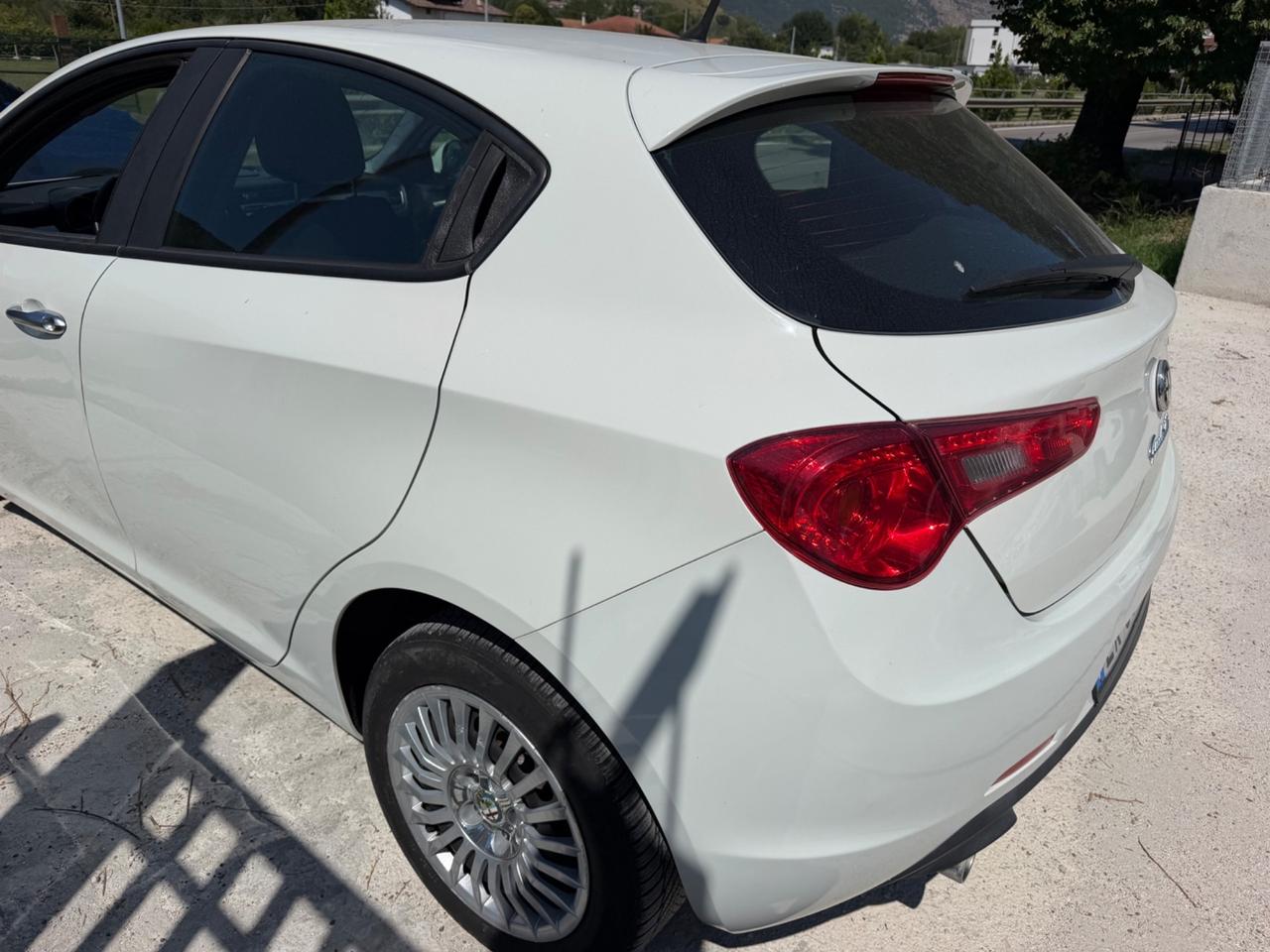 Alfa Romeo Giulietta 1.6 JTDm-2 105 CV Exclusive