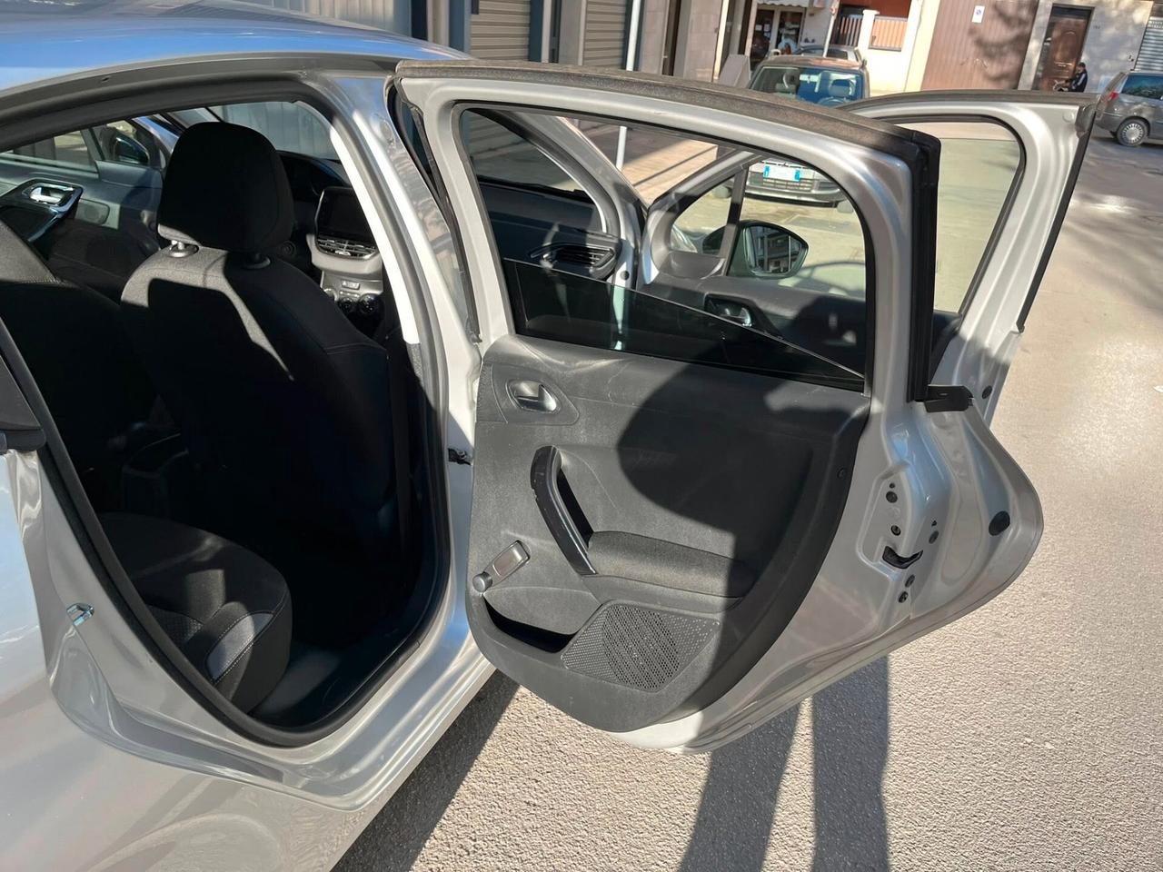 Peugeot 208 PureTech 82 5 porte Active