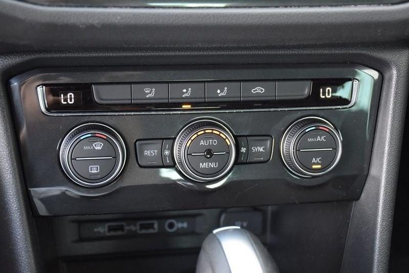 Volkswagen Tiguan 2.0 TDI SCR DSG Business BMT *NAVIGATORE*