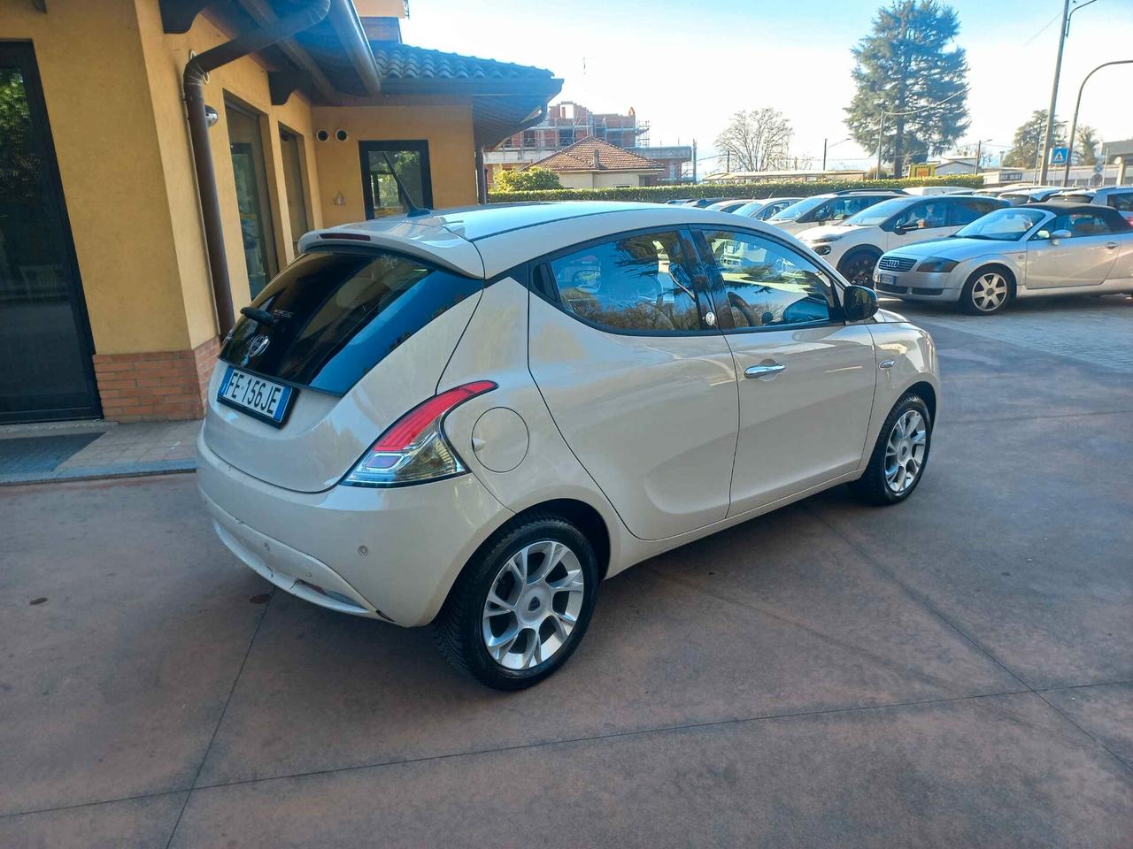 Lancia Ypsilon 1.2 Opening edition 69cv