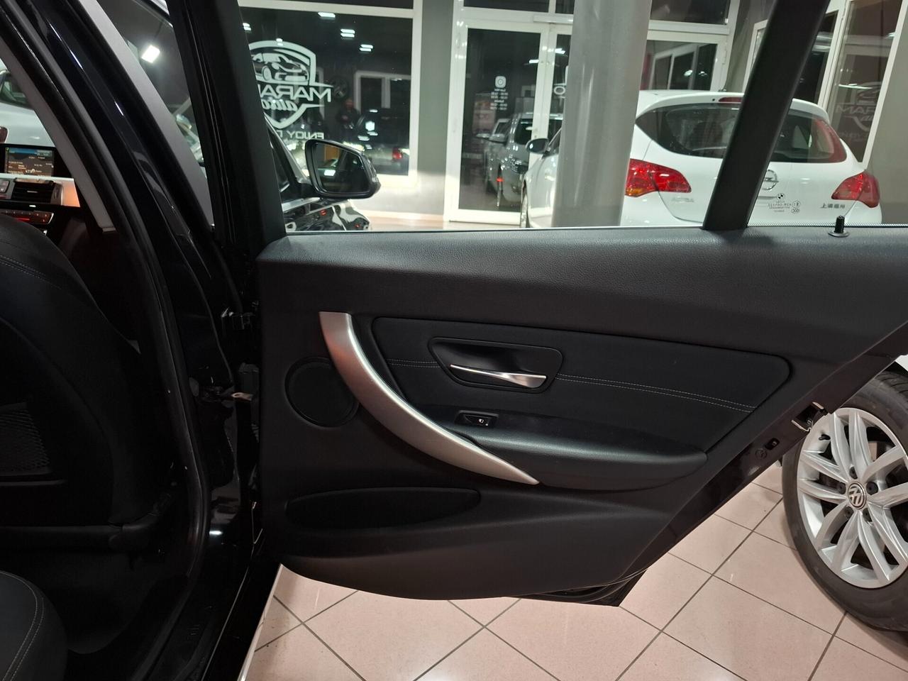 Bmw serie 3 Sport TETTO NEOPATENTATO