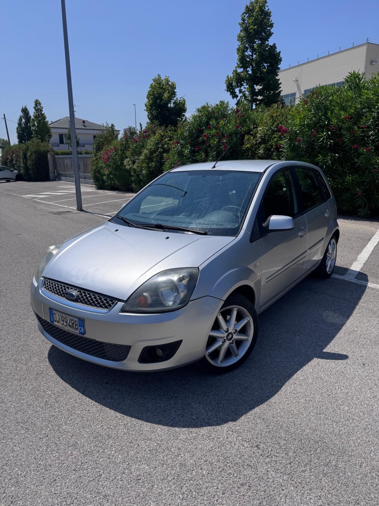 Ford Fiesta 1.4 TDCi 5p