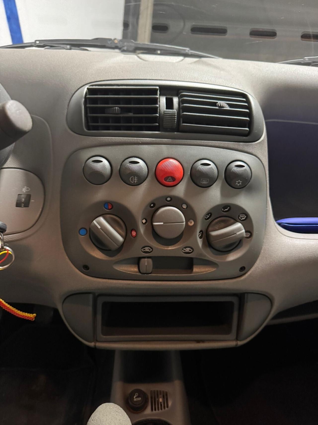 Fiat 600 1.1 Active 2009