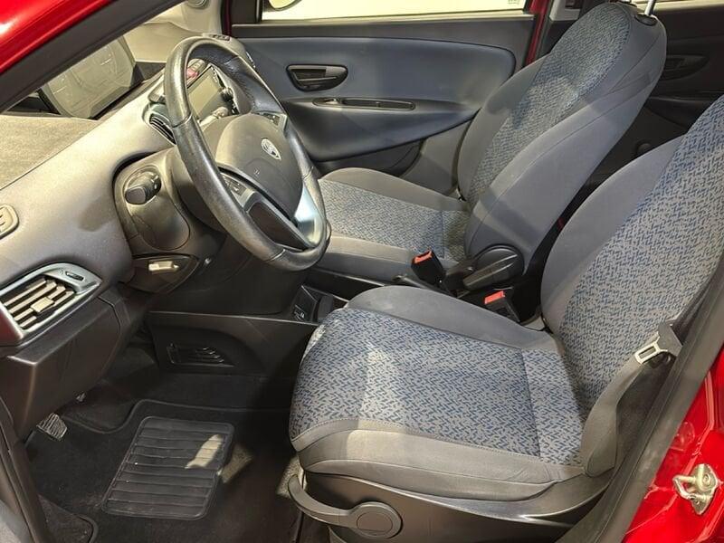 Lancia Ypsilon 1.0 FireFly 70cv Hybrid Gold