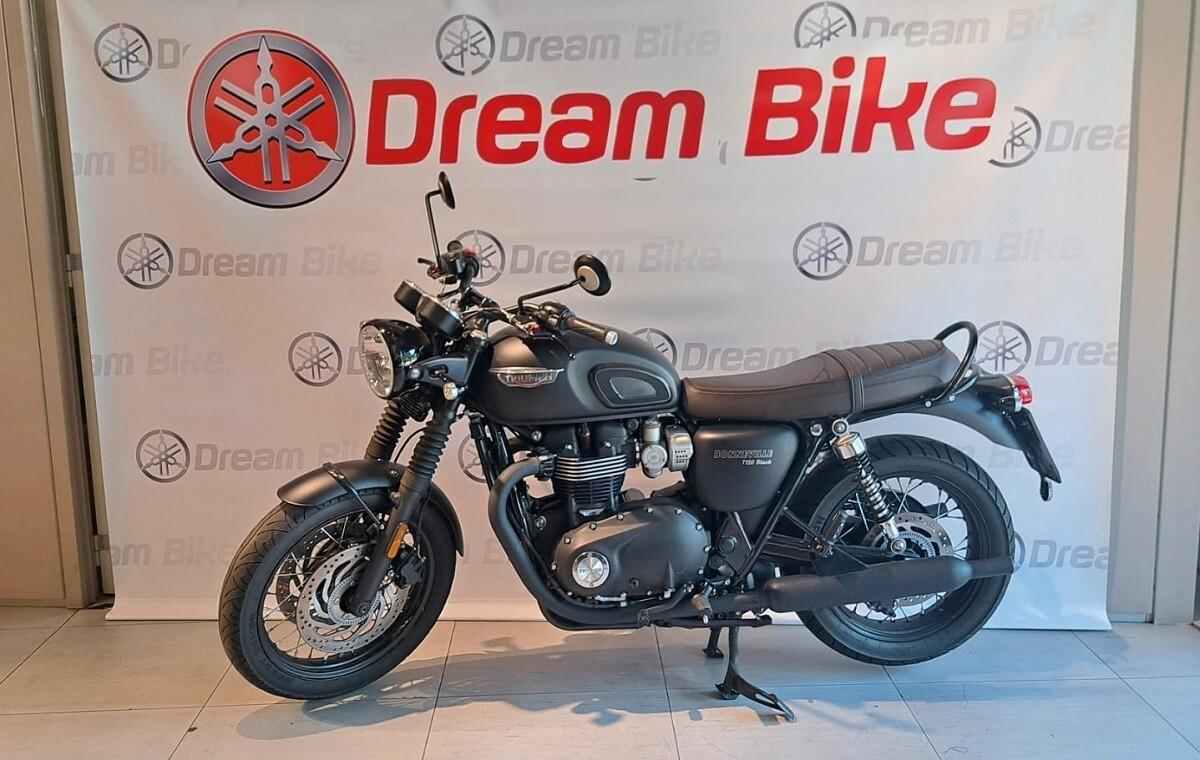 Triumph Bonneville T120 matt black