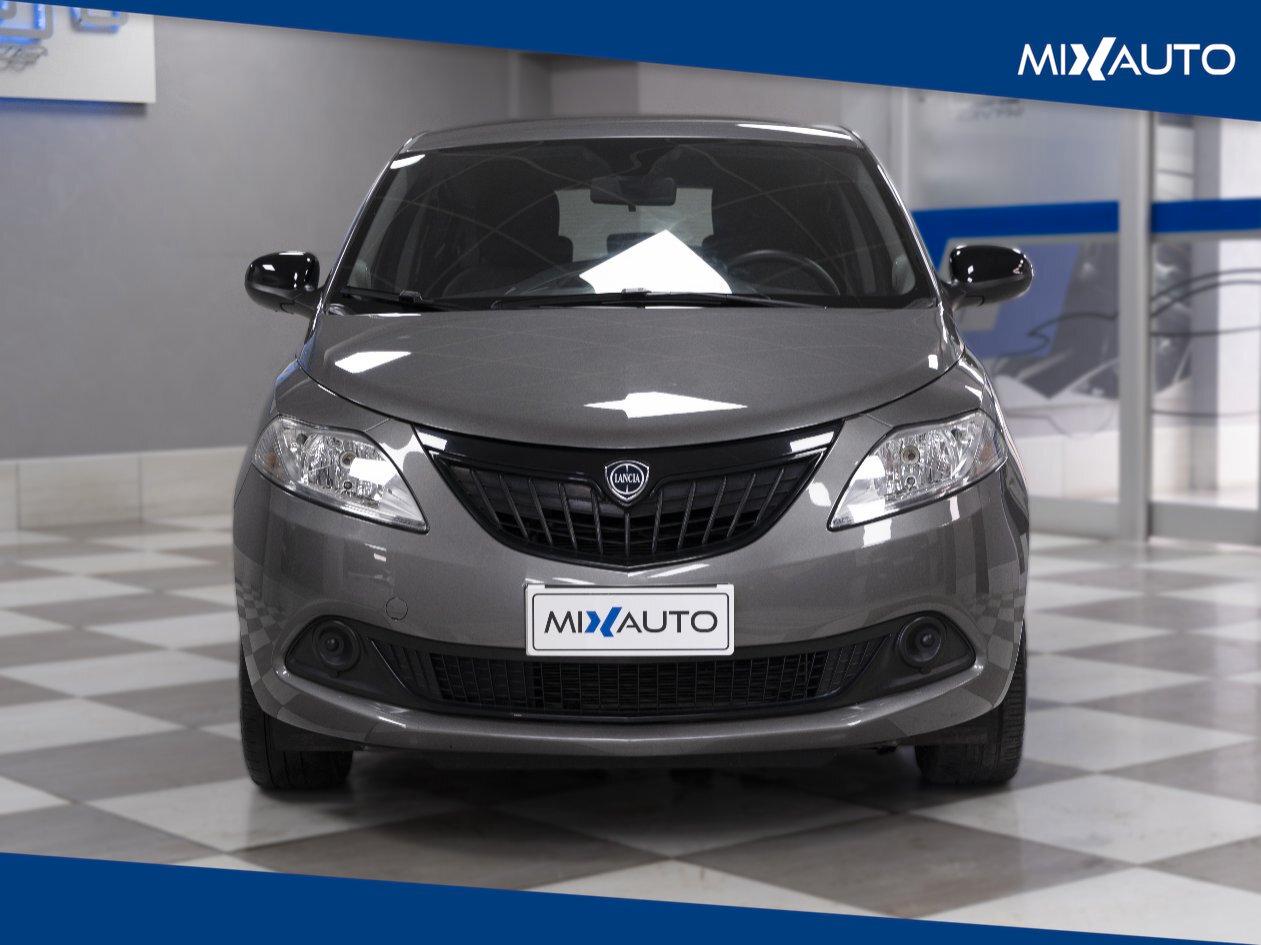 Lancia Ypsilon 1.0 Firefly Hybrid Silver 70CV 5 Porte