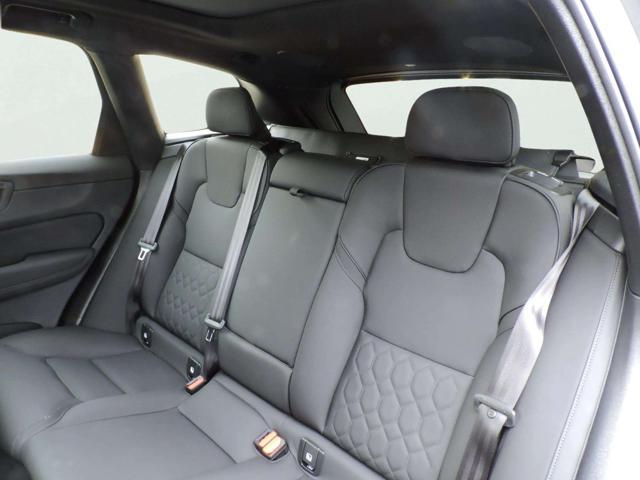 VOLVO XC60 T6 Plug-in hybrid AWD automatico Ultra Dark
