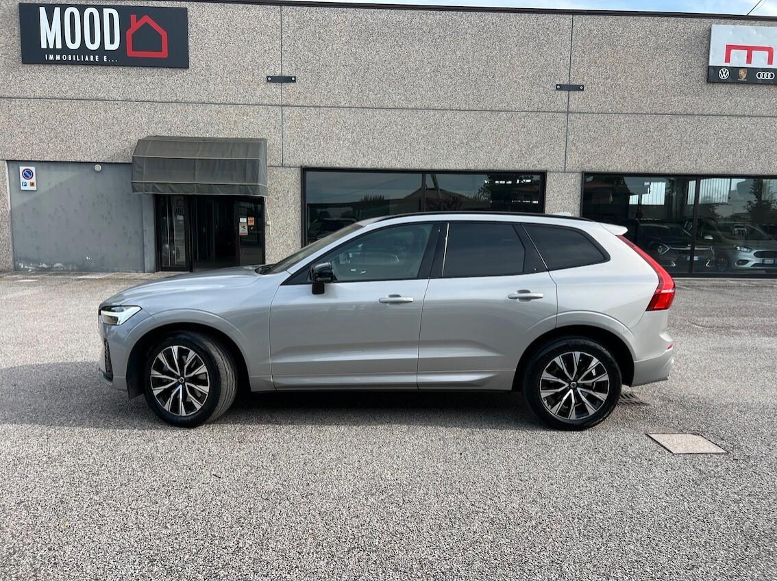 Volvo XC 60 B4 (d) AWD automatico Plus Dark